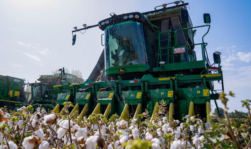 Autonomous Cotton Picker: Smart Harvesting Guide