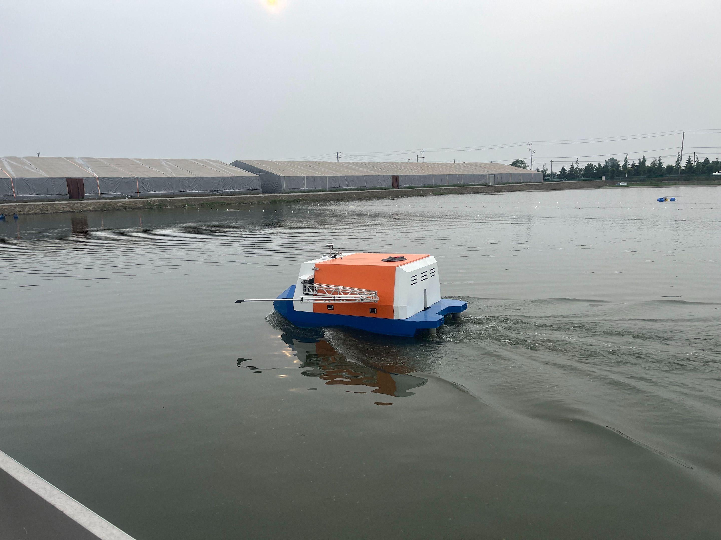 Robotic Fish Farming System: Intelligent Aquaculture Guide