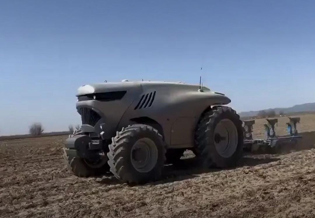 Honghu T70: China's Autonomous Electric Tractor Revolution