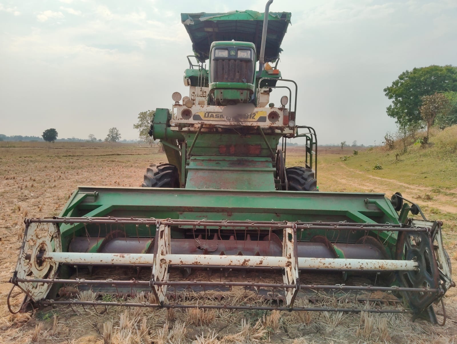 2016 Model John deere Dashmesh box