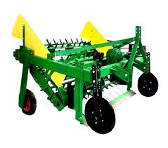 GROUND NUT DIGGER SAVITRI
