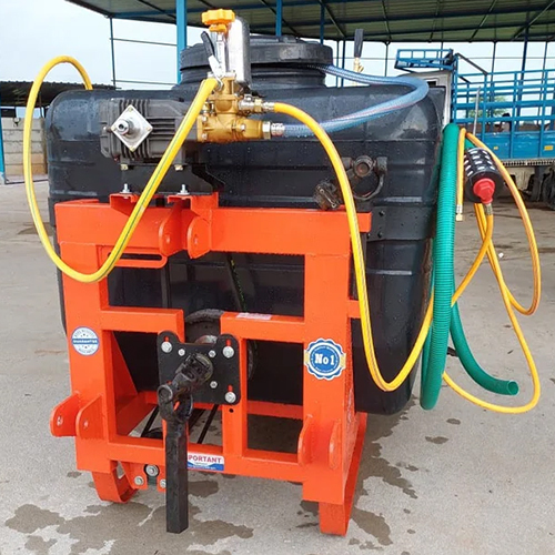 TRACTOR MOUNTED SPRAYER 500 LTR TANK MANUAL 2GUNS (12 HP PUMP,100 MTR PIPE,1 GUN)