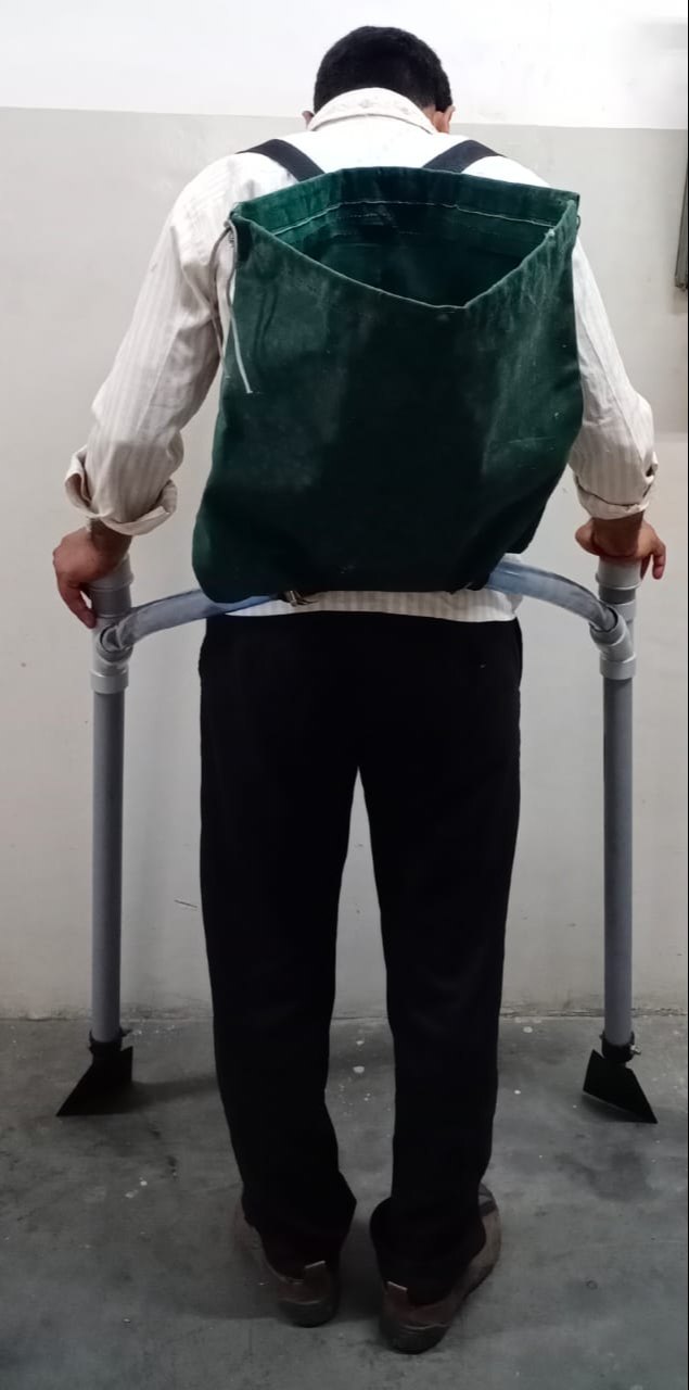 BACK PACK FERTILIZER DISPENSER